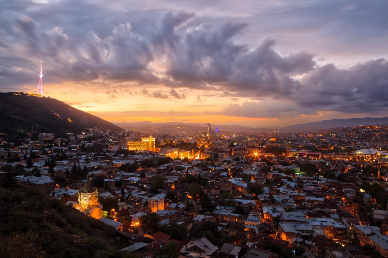 مبيت وإفطار ميا أولد تبليسي المظهر الخارجي الصورة